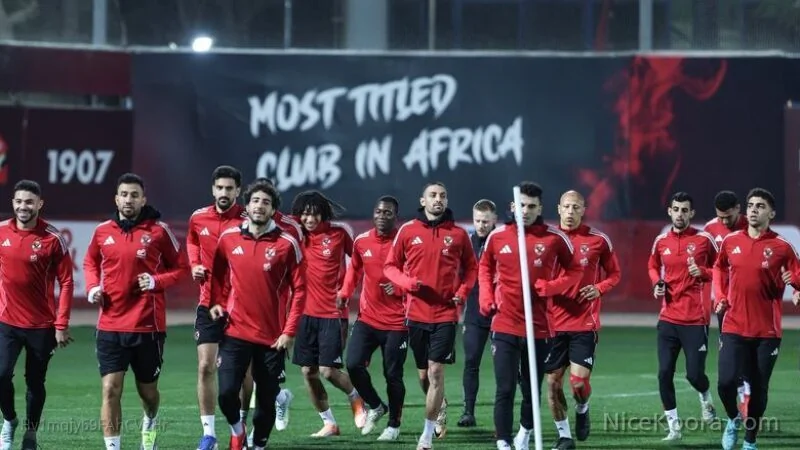 رحيل توروب و4 لاعبين عن الأهلي عقب مواجهة المصري.. مشهد مفاجئ بعد نهاية اللقاء