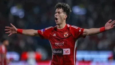 عاشور يطالب بالمعاملة نفسها داخل الأهلي مع نجمي الفريق