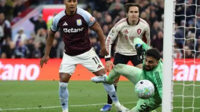 أستون فيلا يضمن مقعده في دوري الأبطال بعد انتصار كبير على ليفربول