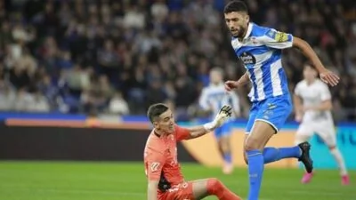 مهاجم مغربي يدخل من جديد ضمن حسابات الأهلي بسبب بوجلبان