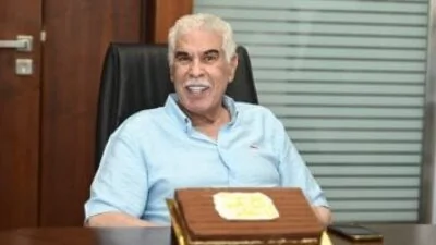 حسن شحاتة يهنئ الزمالك بعد التتويج بالدوري.. معتمد جمال واللاعبين أبطال