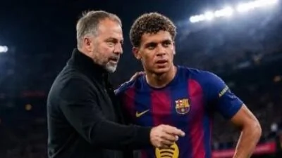 فليك يفتح المجال لاستدعاء حمزة عبد الكريم إلى الفريق الأول في برشلونة