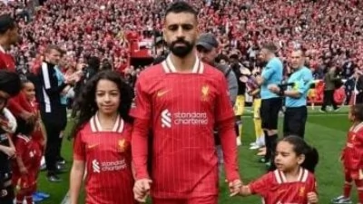 محمد صلاح يؤكد.. جماهير ليفربول منحت ابنته مكة حبا لا يُنسى أبدا