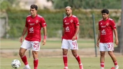 المدرب البرازيلي يقترب من وجهة جديدة.. أندية سعودية تنافس الأهلي على ضمه