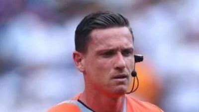 الحكم البرازيلي والـVAR يتجاهلان تطبيق تعديلات فيفا في طرد مدافع بلجيكا