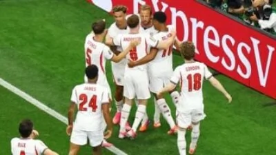 إنجلترا وغانا.. حدث تاريخي غير مسبوق في كأس العالم مع ظهور لاعب مسلم في تشكيلة الإنجليز