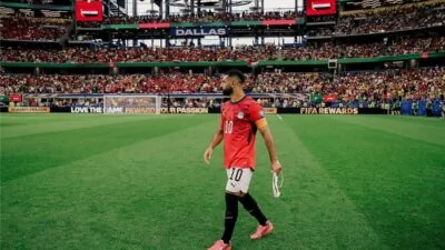 صحيفة إنجليزية تشيد بتصرف محمد صلاح بعد فوز مصر على أستراليا