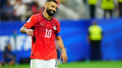 صلاح يربك مفاوضات نادٍ أوروبي بسبب مطالبه المالية