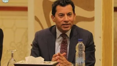 أشرف صبحي يوضح حقيقة ترشحه لرئاسة نادي الزمالك