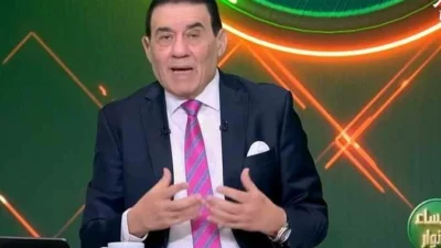 الأمر قد يستدعي التغيير.. مدحت شلبي يكشف تطورًا مفاجئًا بشأن مصير عموتة مع الأهلي