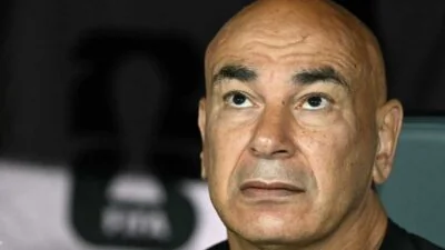 حسام حسن يوضح خلفية استبدال محمد صلاح